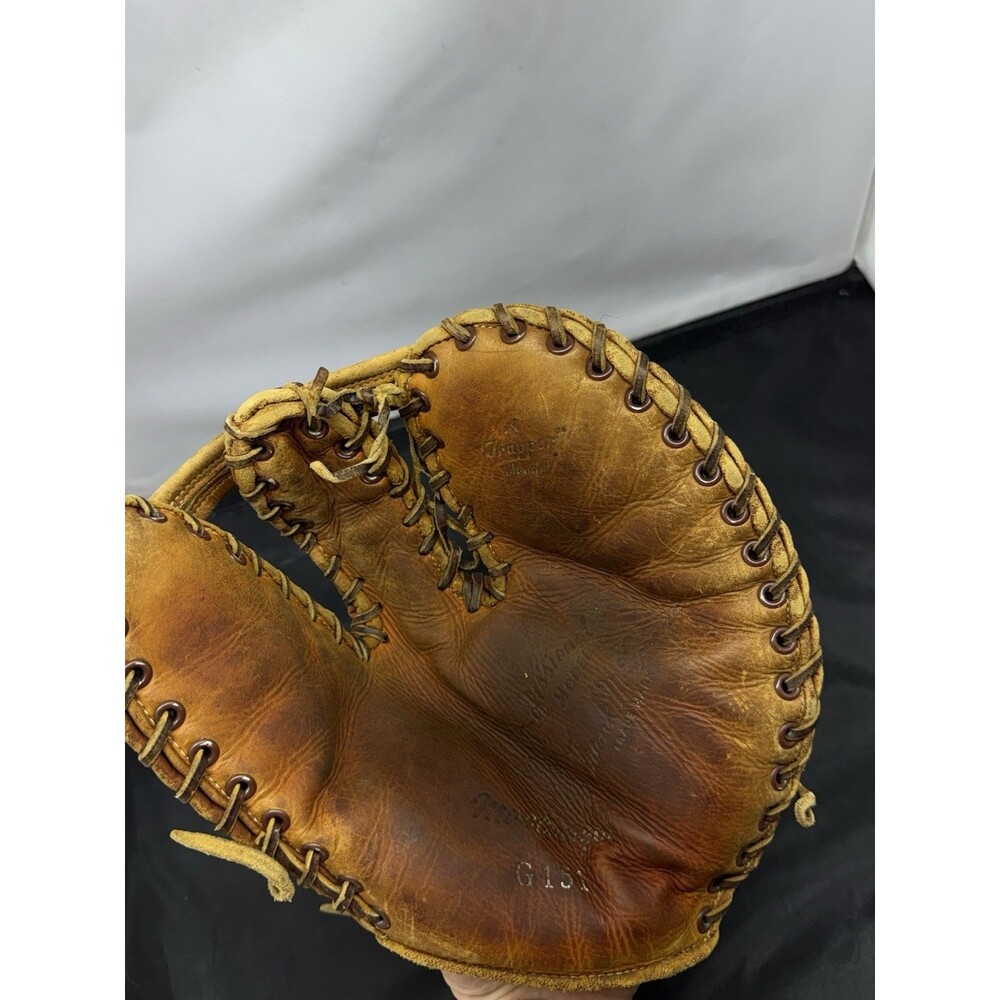 Vintage MacGregor G151 Trapper 1st Baseman's Glove Frank McCormick Pro Model RHT